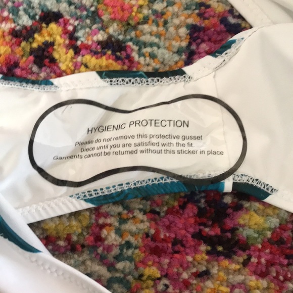 NWT Cupshe Court and Spark Fresh Leaves Bikini Set XL - Picture 6 of 8